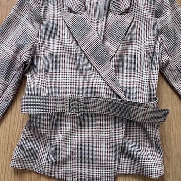 Shelby Rose New York Multi-color 2 Piece Suit Unlined 14 - Picture 4 of 9